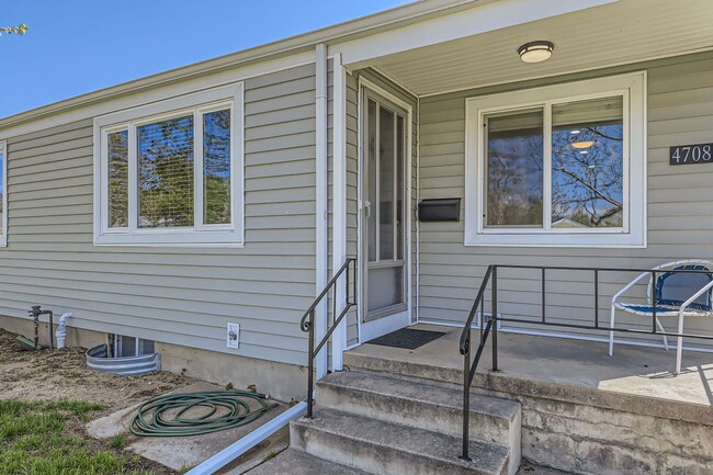 Building Photo - Bright, Modern Living in the Heart of Berk...