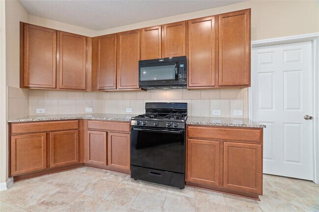 Building Photo - 14735 Cypress Creek Landing