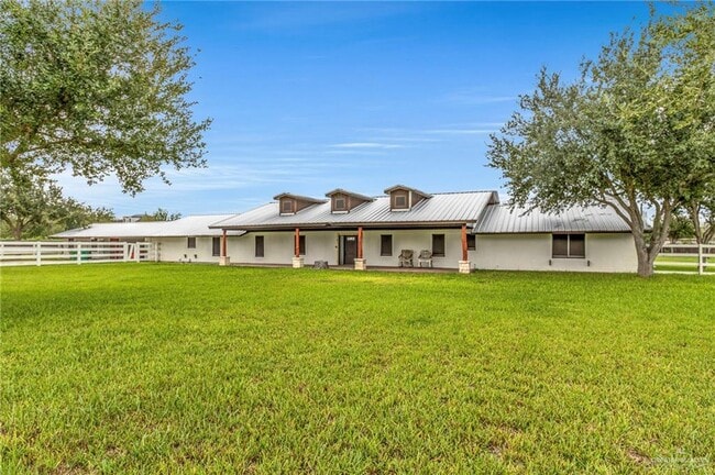 Primary Photo - 20 N Shary Rd