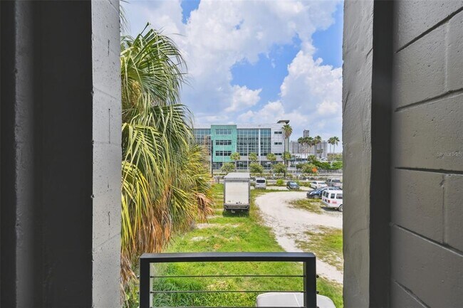 Building Photo - 217 N 12th St
