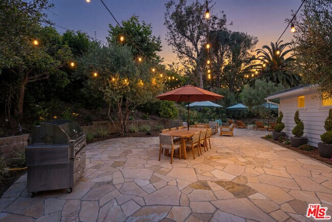 Building Photo - 6456 Sycamore Meadows Dr