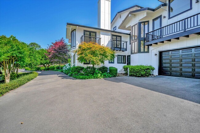 Building Photo - Welcome to Your Luxurious Napa Valley Retr...