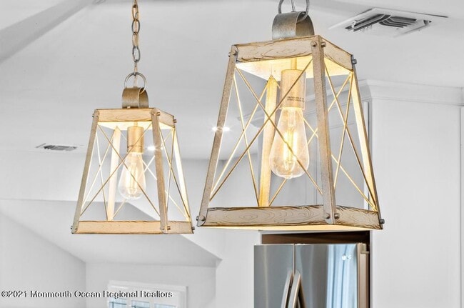 Building Photo - 495 Branch Ave