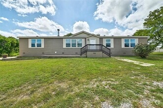 Building Photo - 10801 Bradshaw Rd