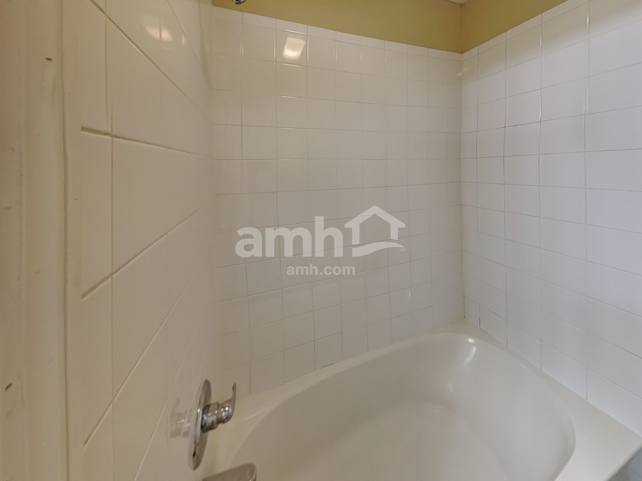 Building Photo - 10136 Corona Ln