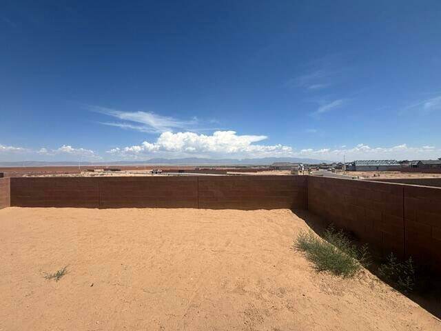 Building Photo - 1502 Calle Oeste NW