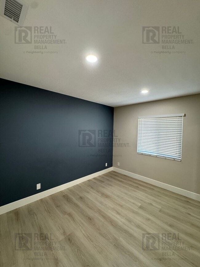 Building Photo - Remodeled Single-Story Corner Lot Home wit...