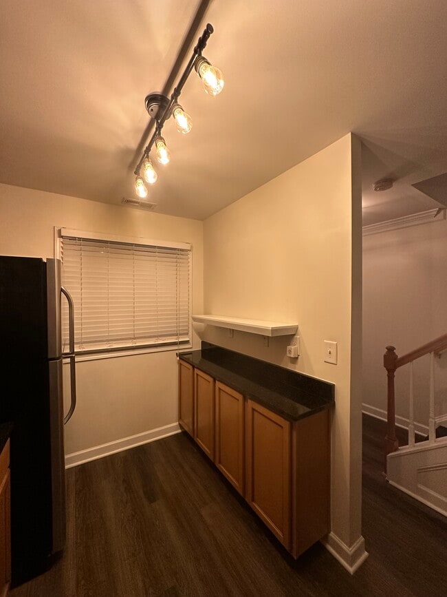 Open shelving and more storage - 1215 Green Oaks Ln