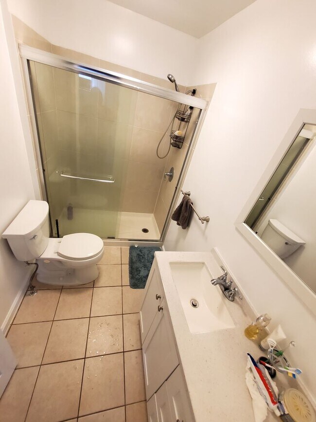 Building Photo - 34Guilden1st&amp;2ndFl