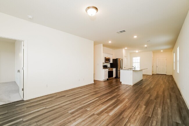 Building Photo - 141 Rubrum Rd