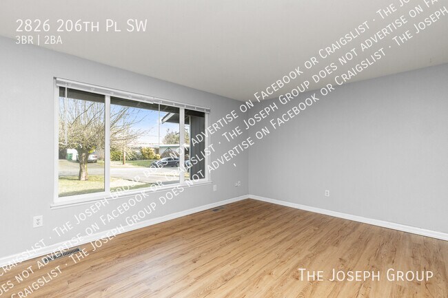 Building Photo - 2826 206th Pl SW