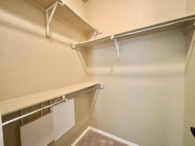 Building Photo - A beautifully maintained 3-bedroom, 2-bath oasis nestled right off 1604 and FM 1976 in Converse!