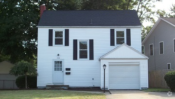 Building Photo - 2304 CHESTNUT