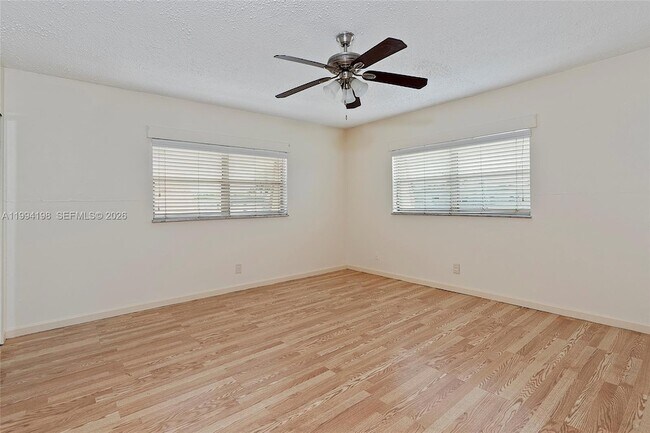 Building Photo - 5415 NW 27th St