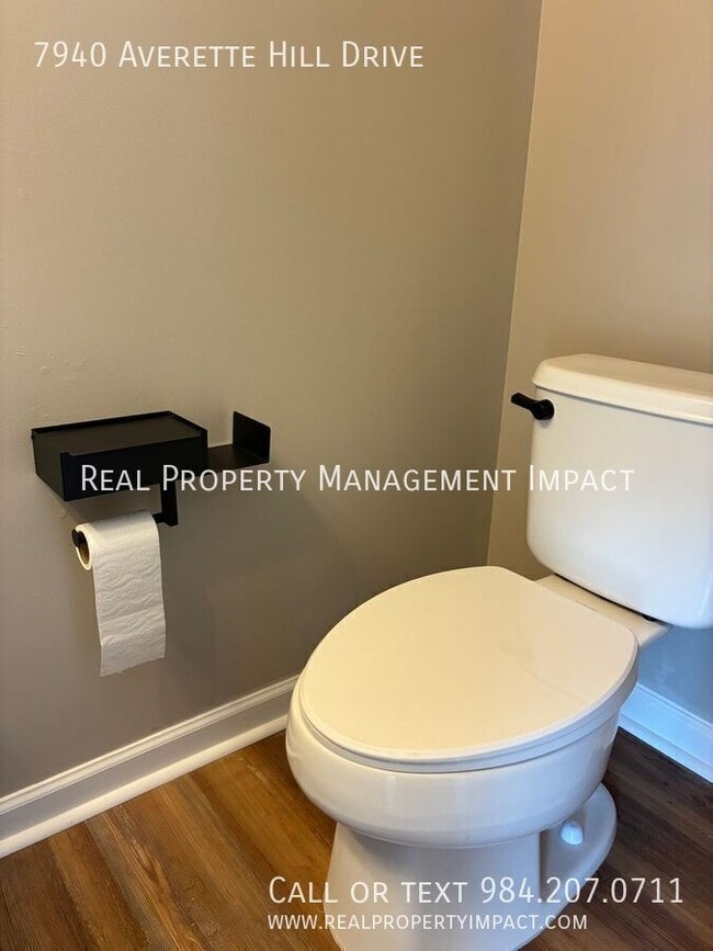 Building Photo - 7940 Averette Hill Dr