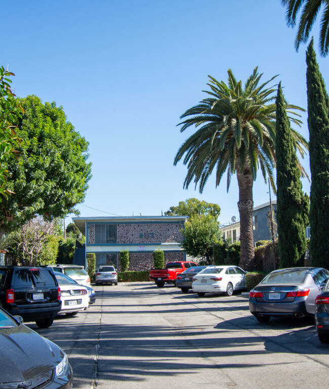 Building Photo - Grand View-4112