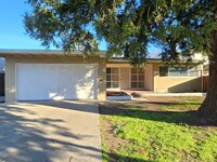 Building Photo - Cute Home in Cherry Chase, Updated Kitchen...