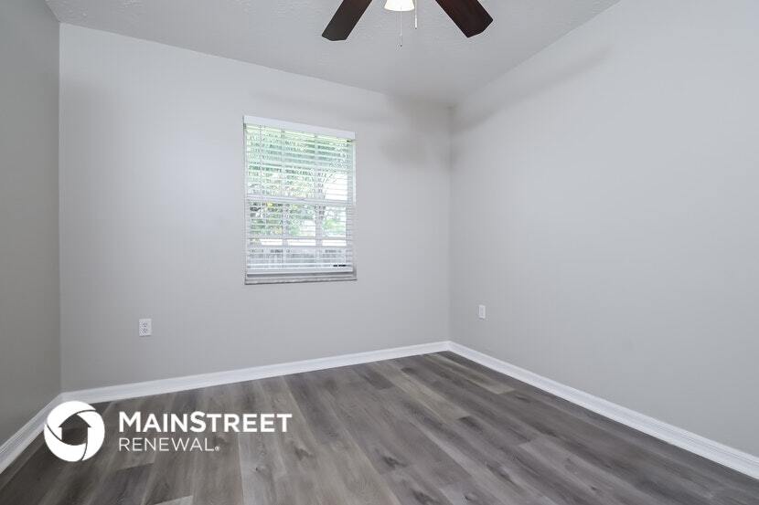 Building Photo - 8007 Apache Ln