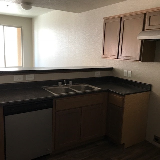 Building Photo - El Dorado Condo Available for RENT