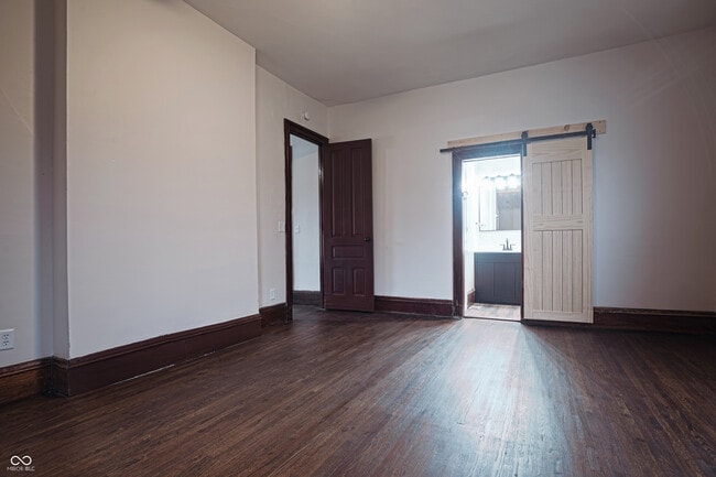 Building Photo - 217 S Meridian St