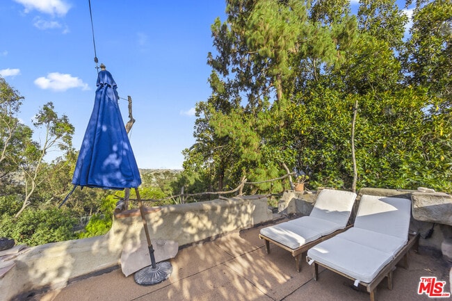 Building Photo - 1403 Avon Park Terrace