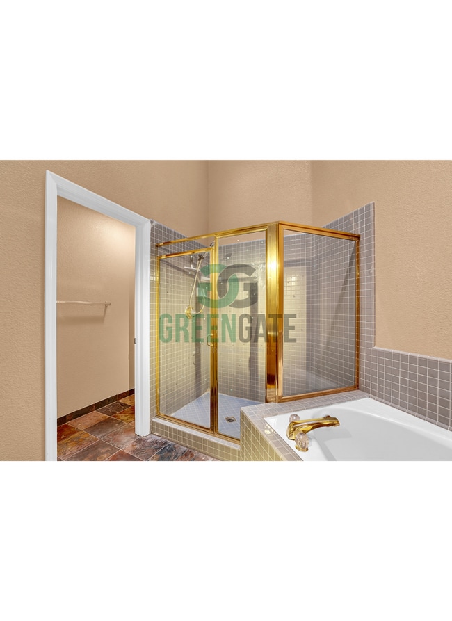 Building Photo - Lovely 3 Bedroom Home in Modesto MUST SEE!