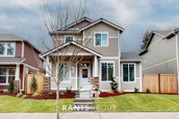 Building Photo - Beautiful Home! Great Location!  Easy I5 A...