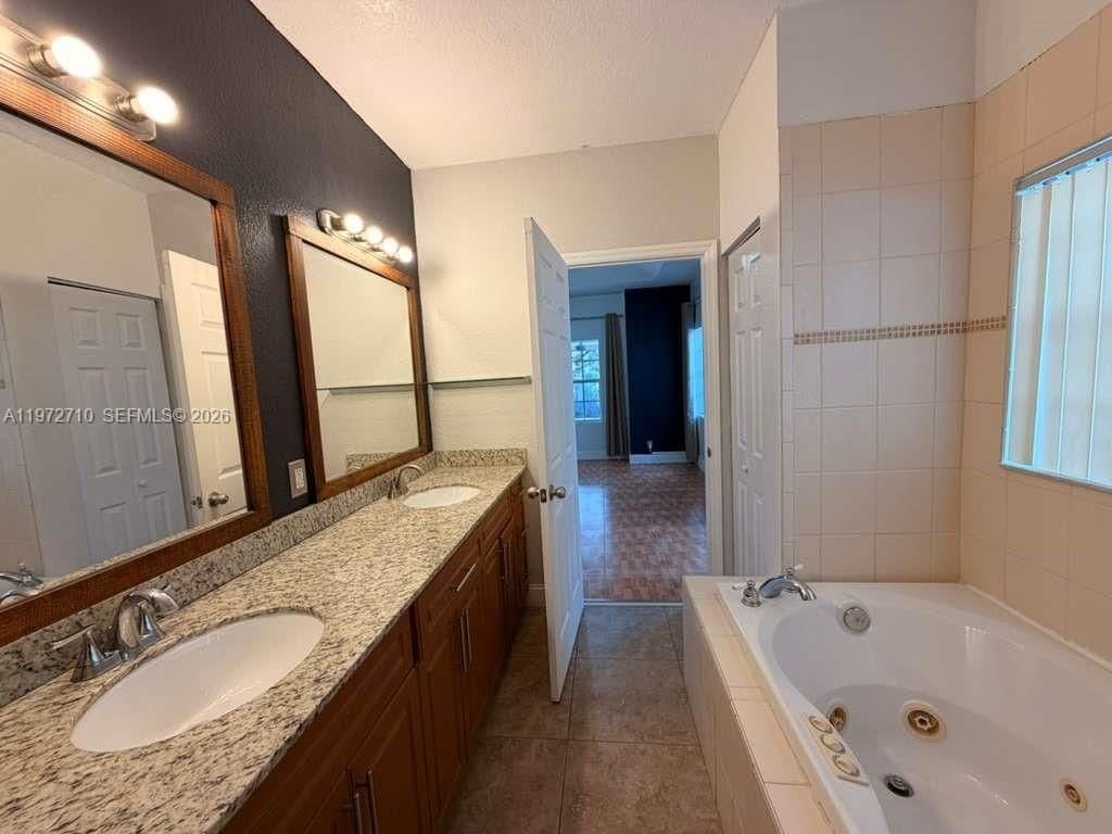 Building Photo - 2804 NW 7th Ave