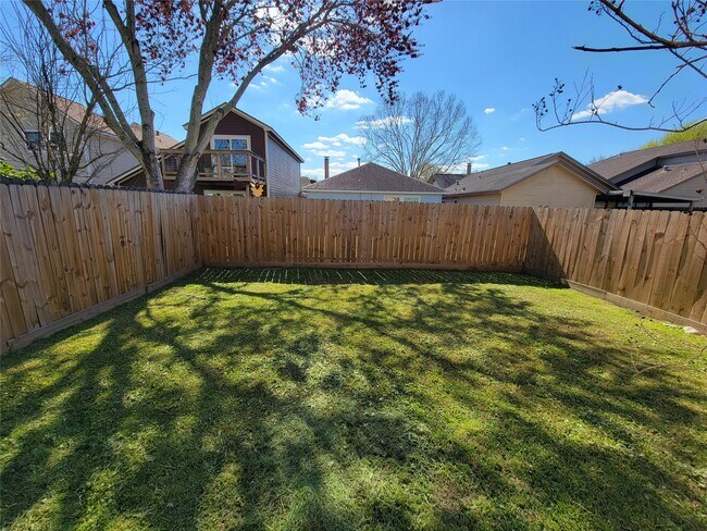 Building Photo - 5718 Fargo Dr