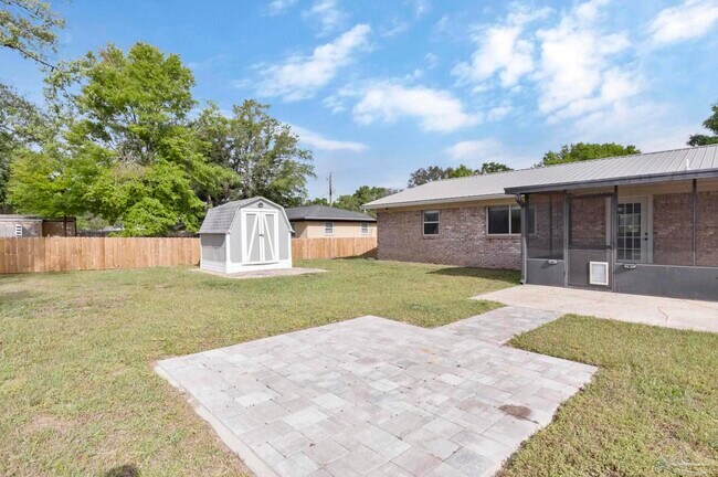 Building Photo - 2325 Merle Cir