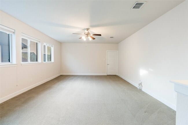 Building Photo - 1008 Peacock Blvd