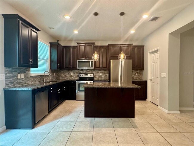 Building Photo - 3536 Brighton Park Cir