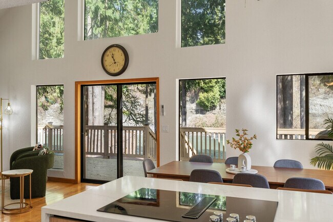 Building Photo - 18301 115th St NE