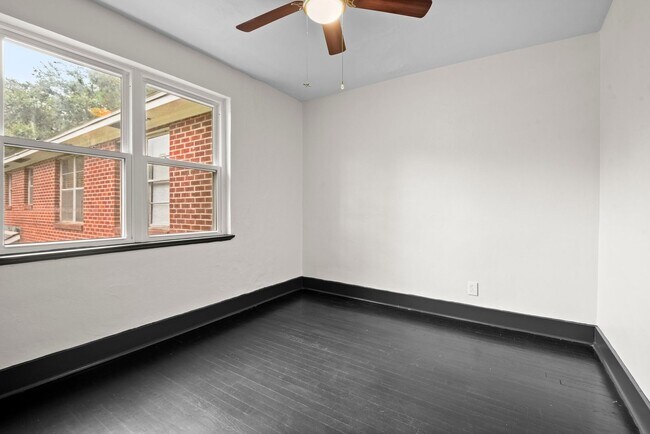 Building Photo - 3332 Carol Dr
