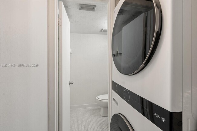 Building Photo - 3118 Spanish Wells Dr