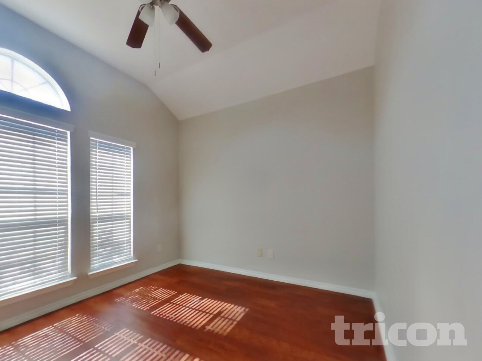 Building Photo - 3729 Summersville Ln