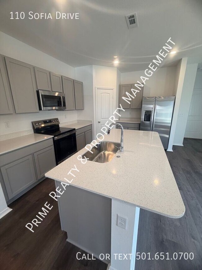 Building Photo - 110 Sofia Dr