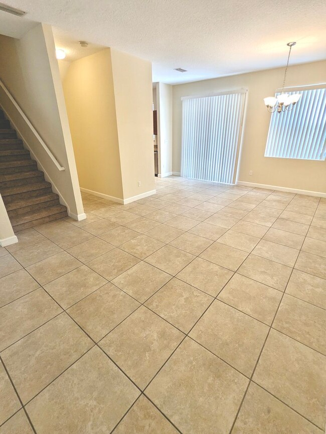 Building Photo - 4 Bedroom Port Orange, Coquina Cove - Town...