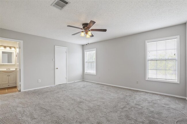 Building Photo - 3706 Blue Cat Way