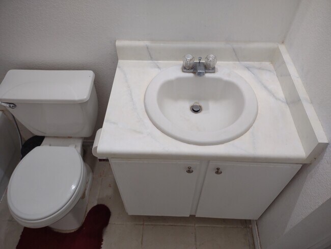 Building Photo - 19 Fannin Post