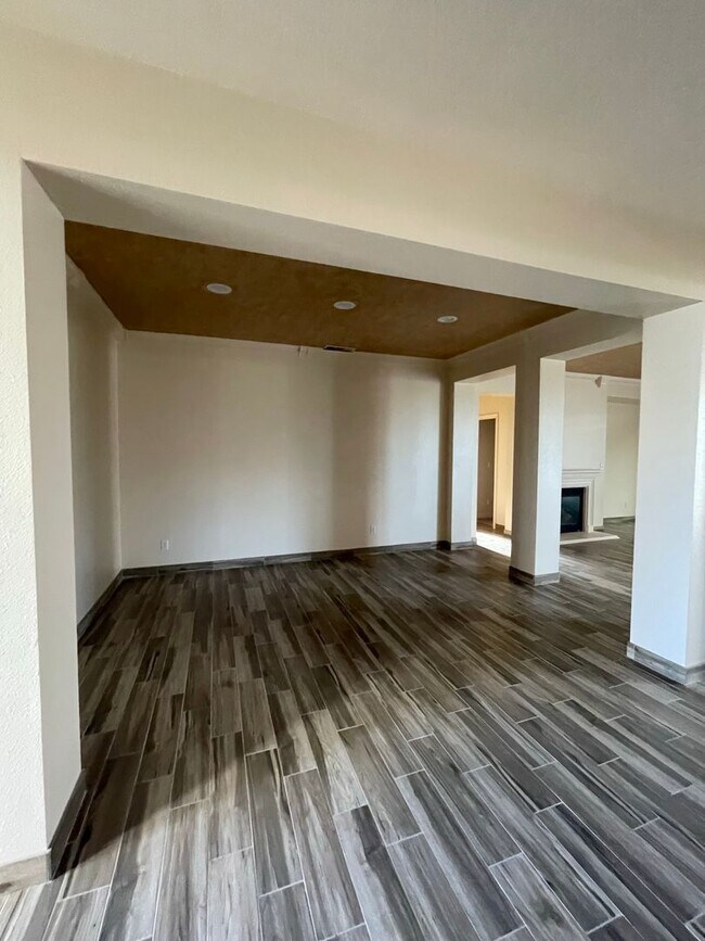 Building Photo - 4143 Canopy Ct