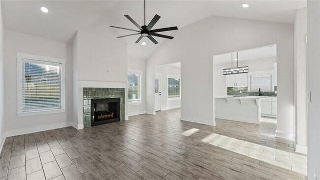 Building Photo - 97 N Adler Ave