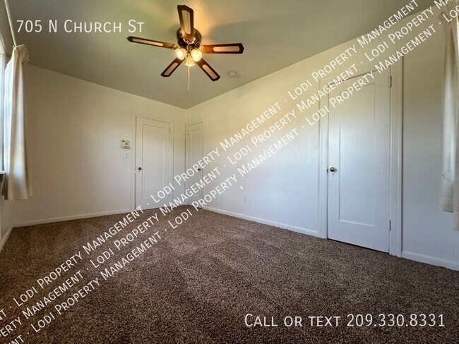 Building Photo - 705 N Church St