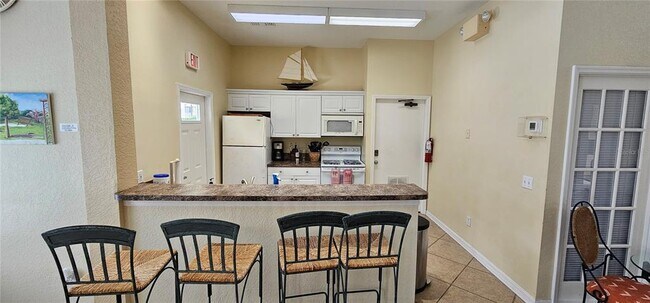Building Photo - 850 S Tamiami Trl