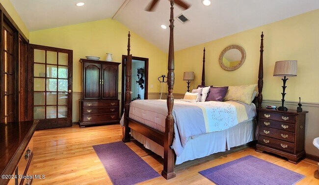 Building Photo - 535 Sand Creek Rd