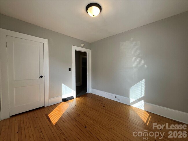 Building Photo - 3820 Freedom Dr