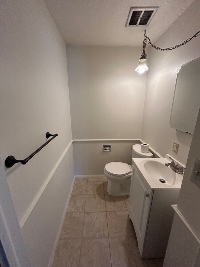 Building Photo - 4420 Larkdale Drive