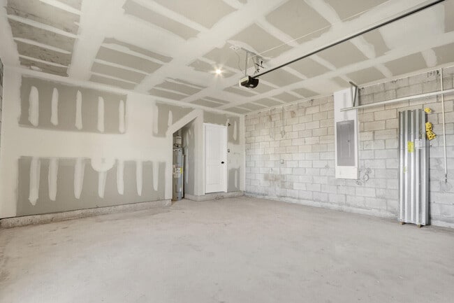 Building Photo - 15693 SW Twilight St