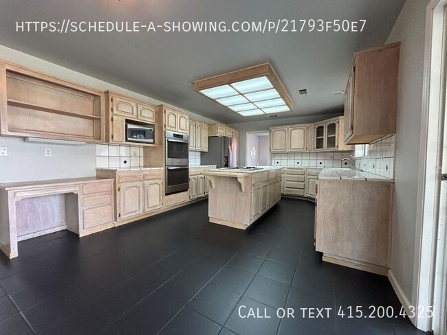 Building Photo - 26377 Pittman Hill Rd