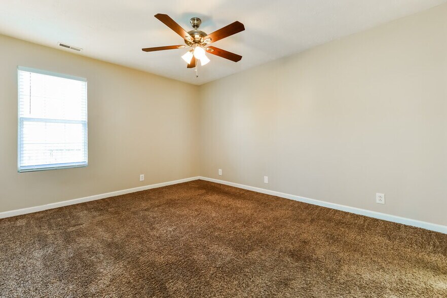 Building Photo - 5082 Cornelius Dr